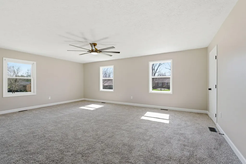 102 Bayberry Road Versailles KY 40383