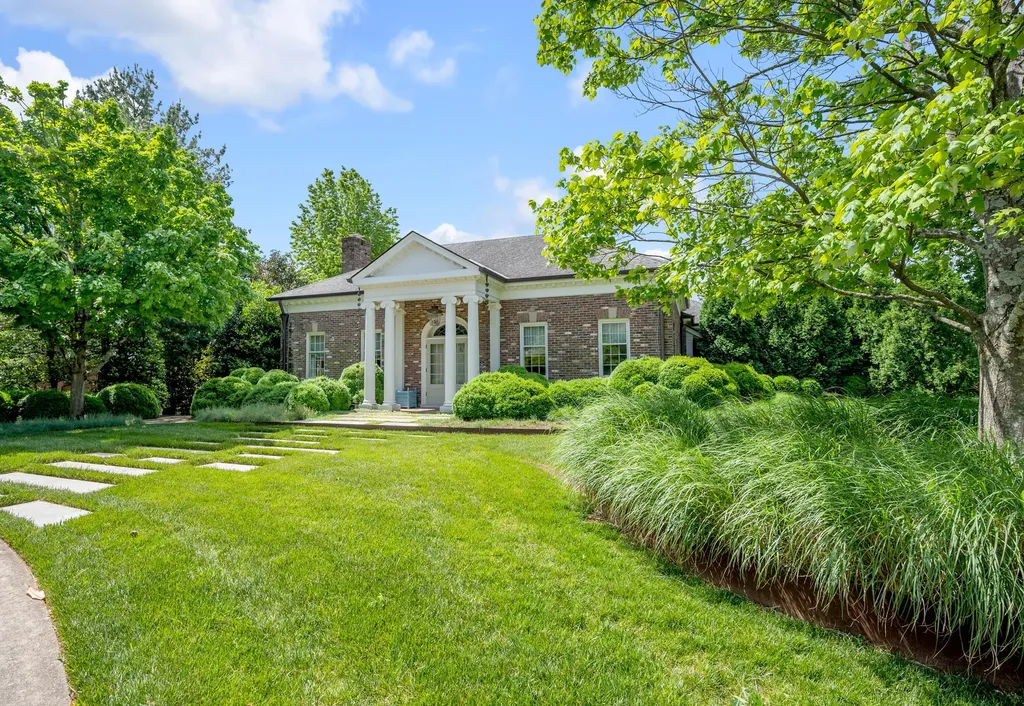 1893 Honey Spring Place Lexington KY 40502