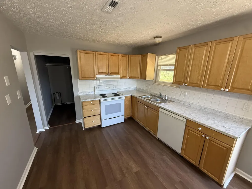 3732 Red River Drive Lexington KY 40517