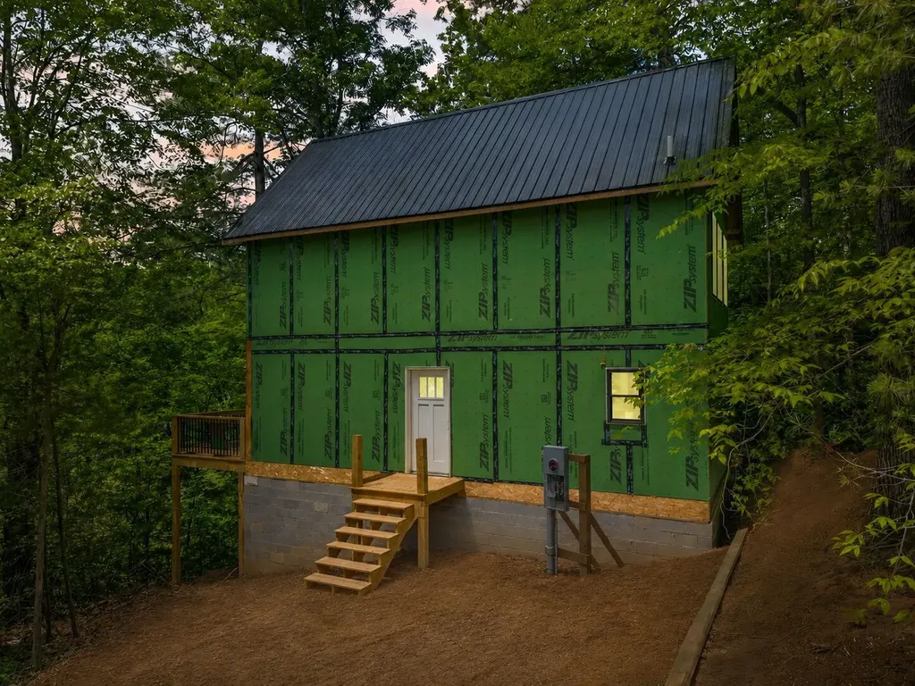 57 Middle Ridge Road Campton KY 41301