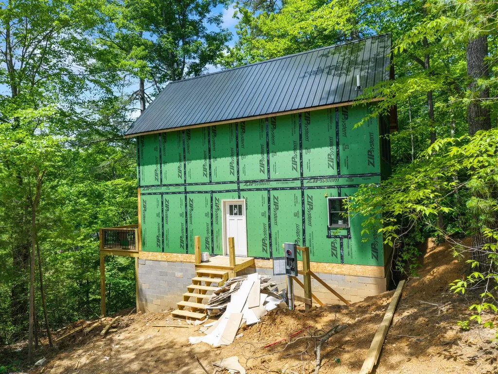 57 Middle Ridge Road Campton KY 41301