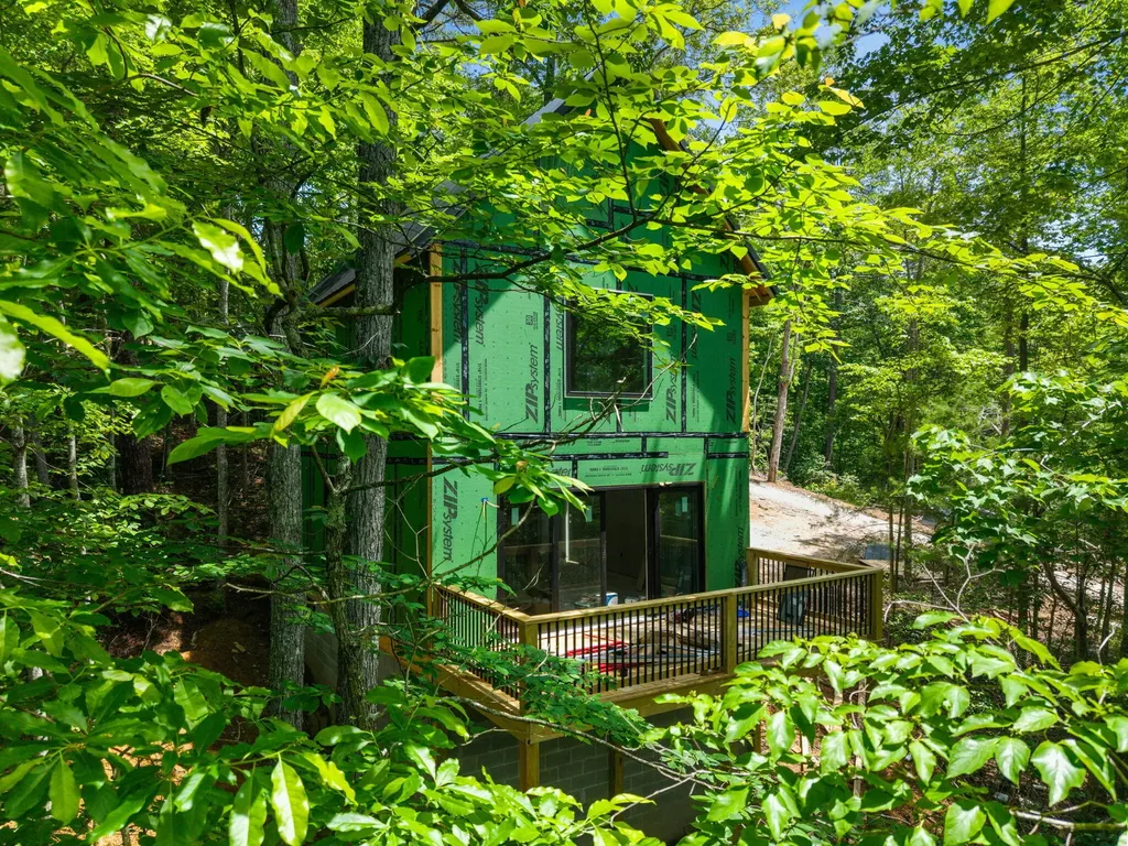 57 Middle Ridge Road Campton KY 41301