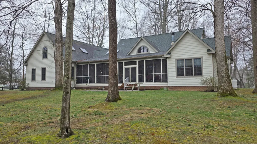 171 Brookview Lane London KY 40744