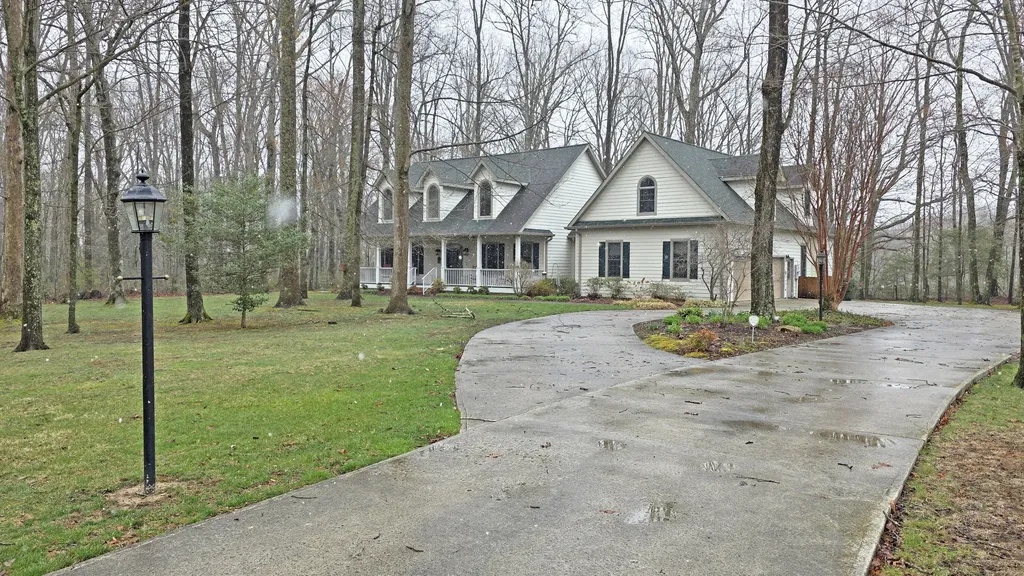 171 Brookview Lane London KY 40744