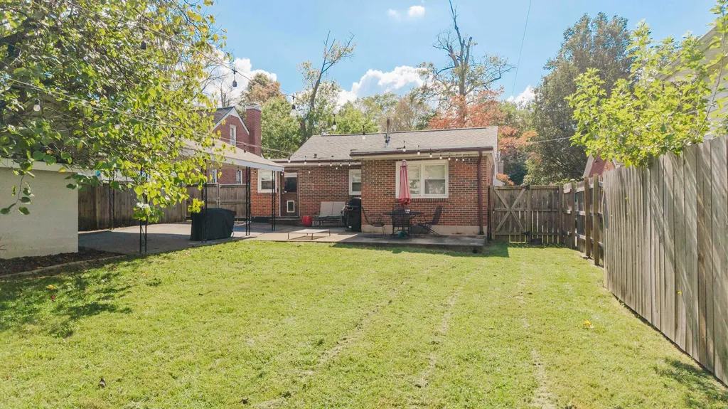 761 Lynn Road Lexington KY 40504