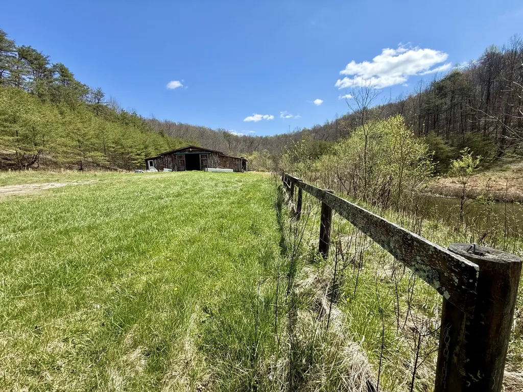 1870 Seas Branch Road Morehead KY 40351