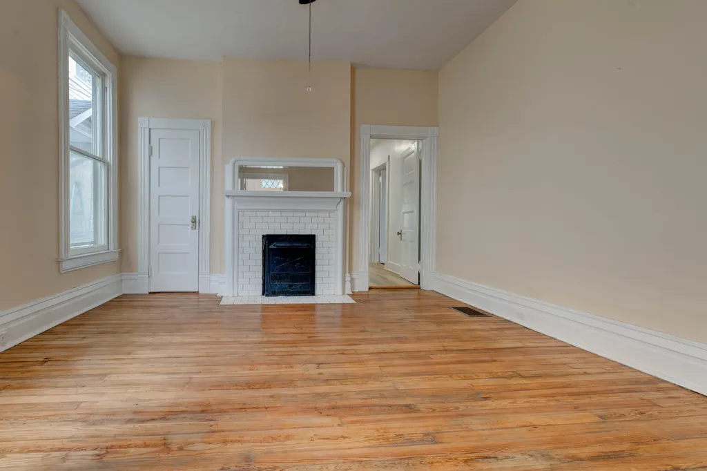 215 W Main Street Mt Sterling KY 40353