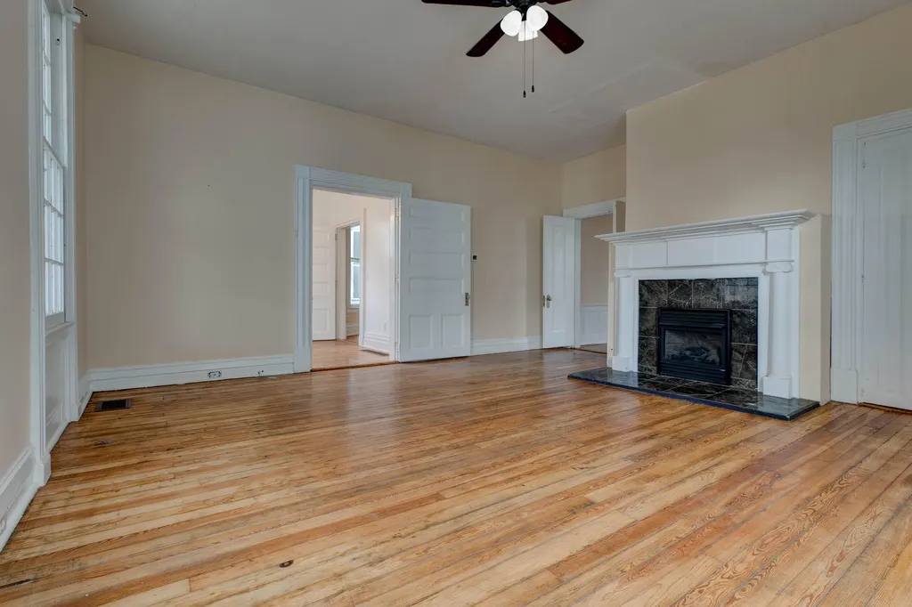 215 W Main Street Mt Sterling KY 40353