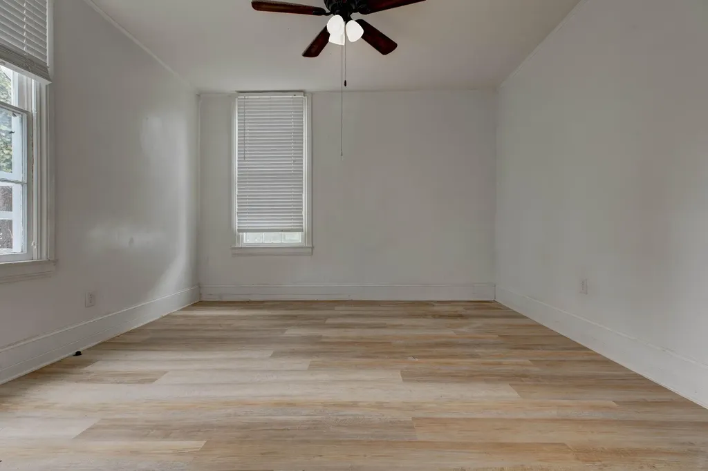 215 W Main Street Mt Sterling KY 40353