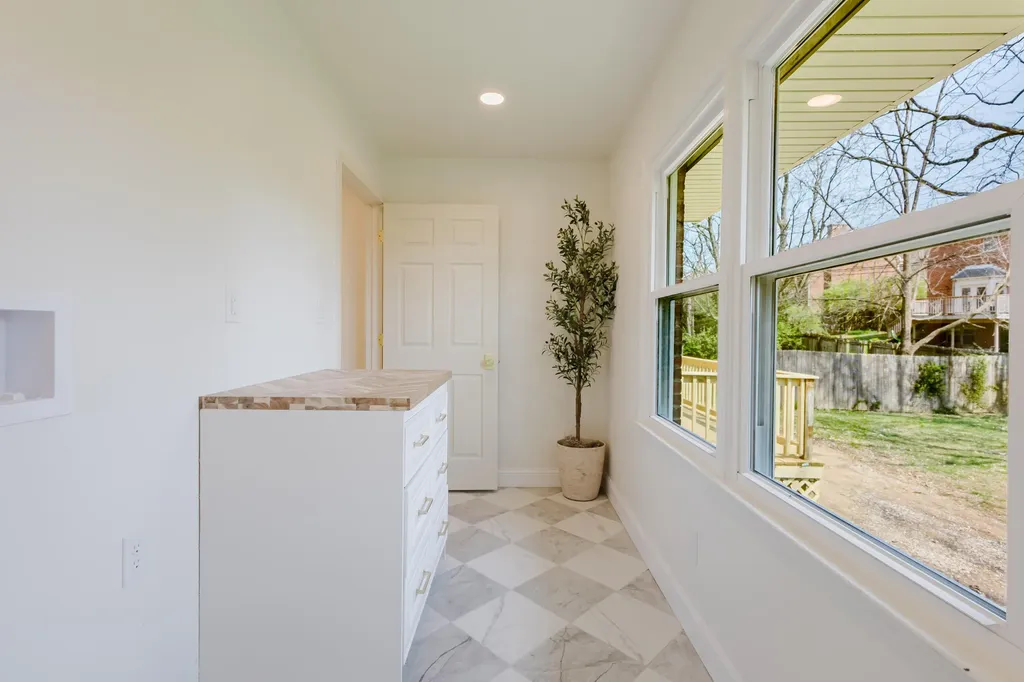 887 Jairus Drive Lexington KY 40515
