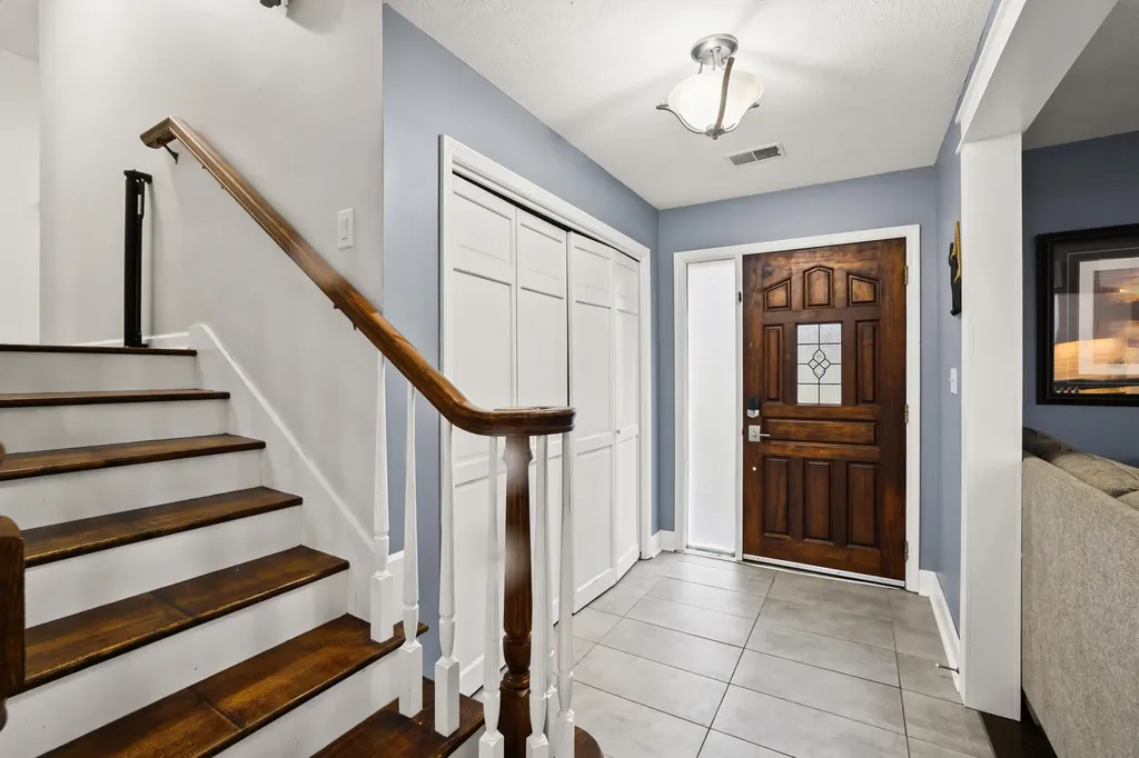 1031 Woodlake Drive Lawrenceburg KY 40342