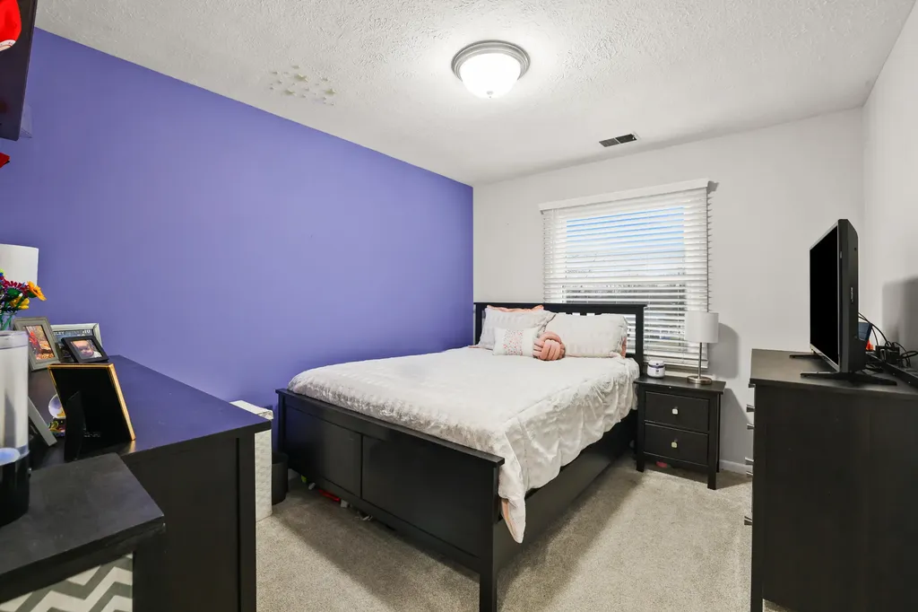 1031 Woodlake Drive Lawrenceburg KY 40342