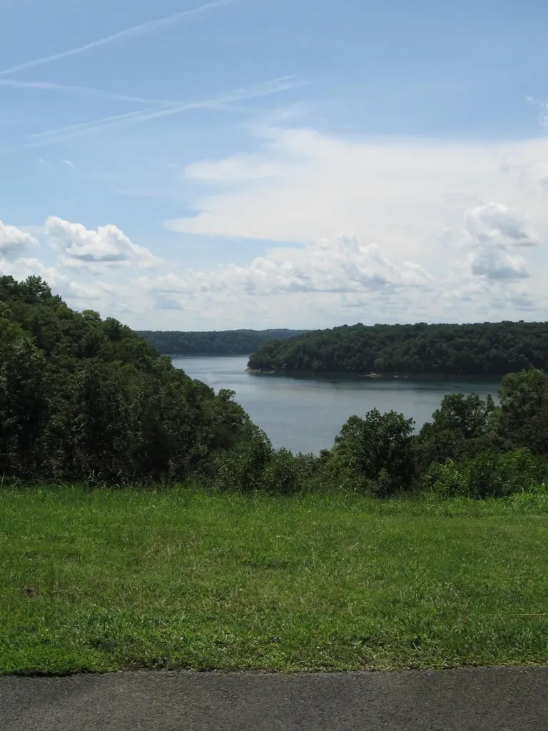 41 Beacon Street Russell Springs KY 42642