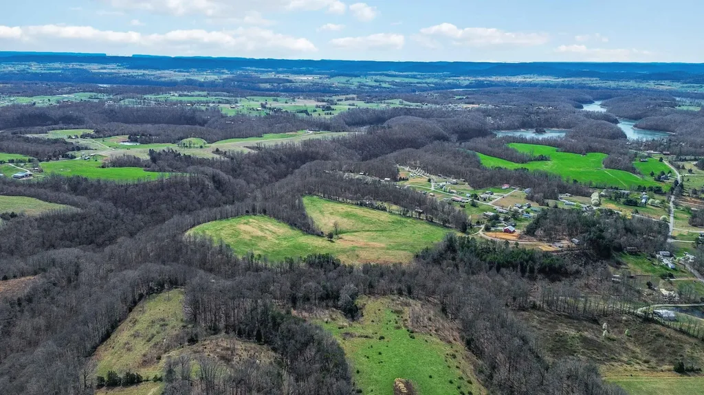 40-AC Trenton Court Nancy KY 42544