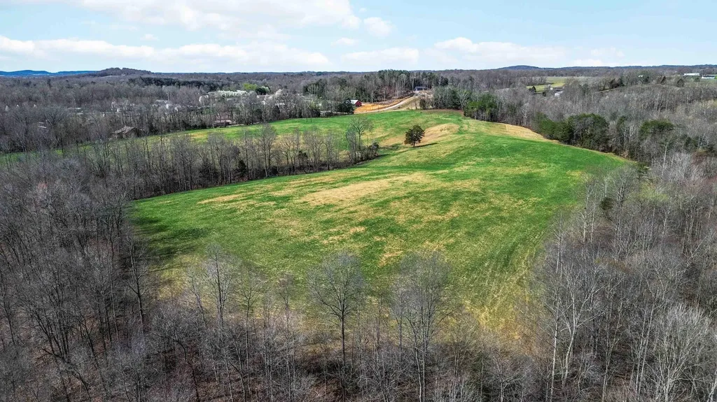 40-AC Trenton Court Nancy KY 42544