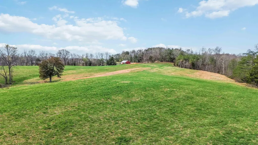 40-AC Trenton Court Nancy KY 42544