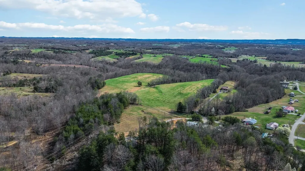 40-AC Trenton Court Nancy KY 42544
