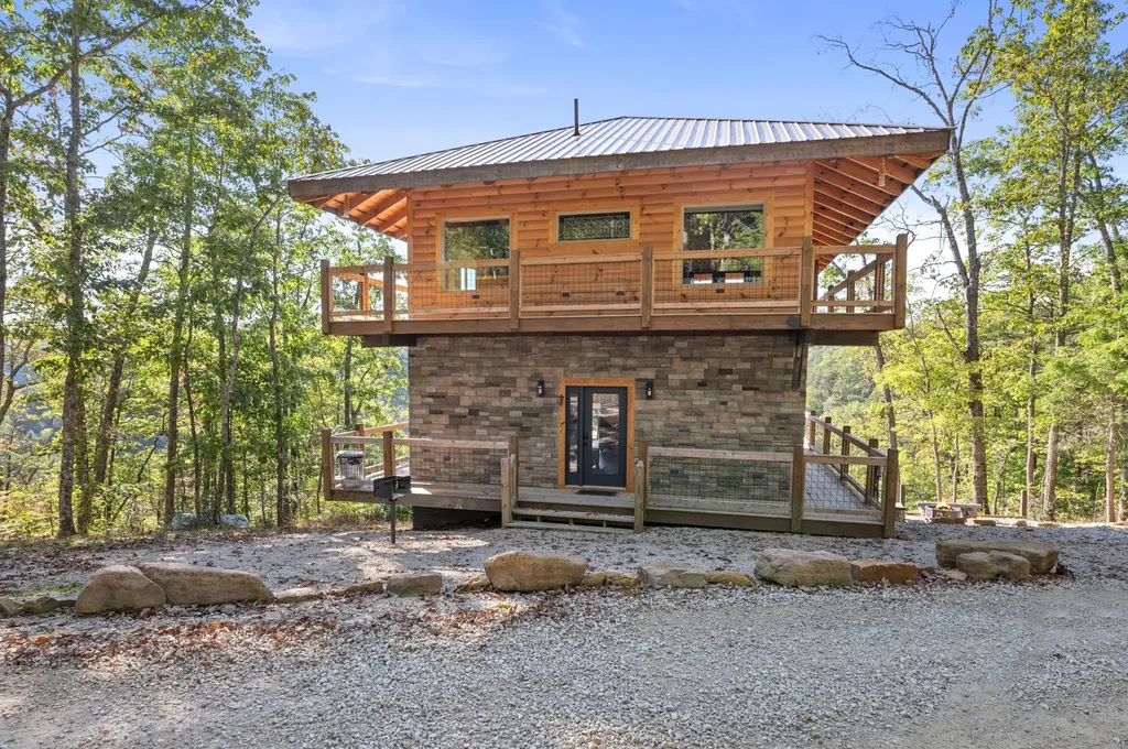 914 Forest View Drive Frenchburg KY 40322