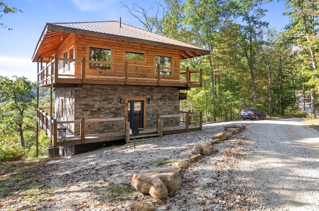 914 Forest View Drive Frenchburg KY 40322