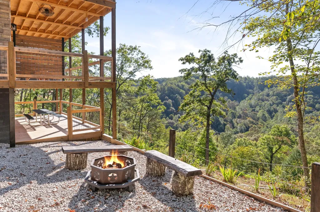914 Forest View Drive Frenchburg KY 40322
