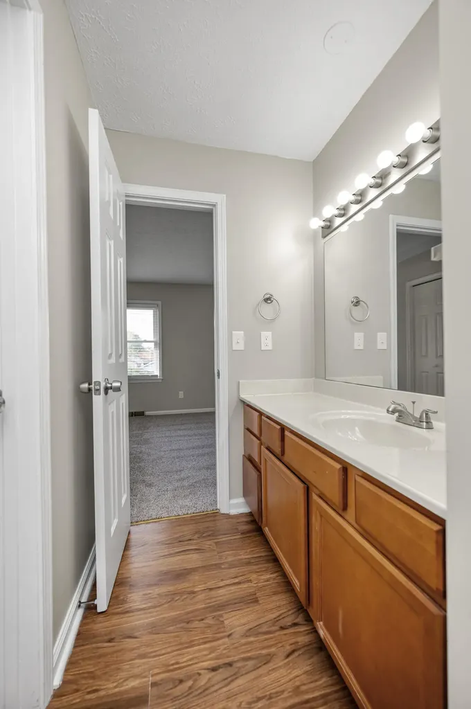 1205, 1207, 1209 Reva Ridge Way Lexington KY 40517