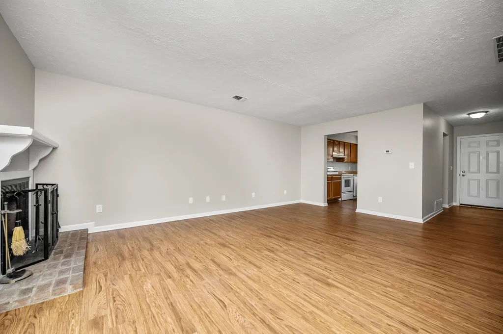 1205, 1207, 1209 Reva Ridge Way Lexington KY 40517