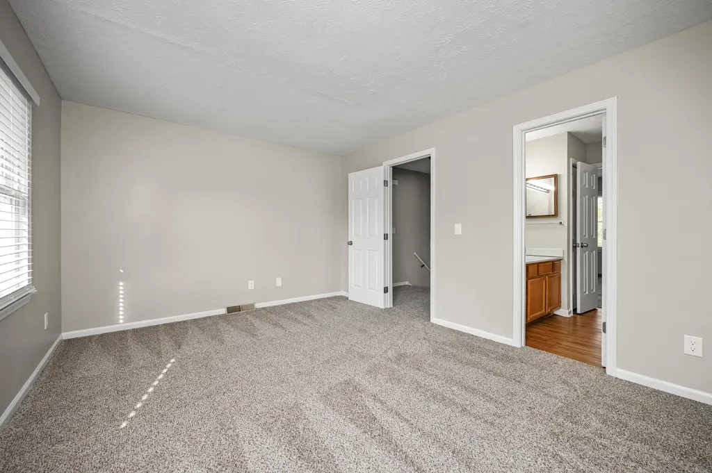 1205, 1207, 1209 Reva Ridge Lexington KY 40517