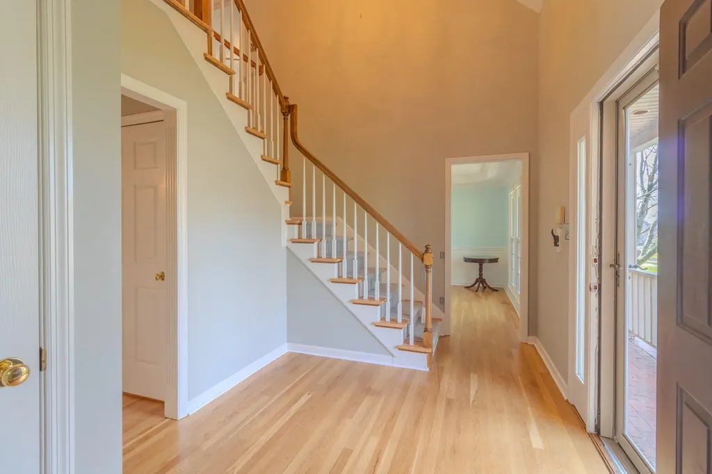 521 Ridgewater Court Lexington KY 40515