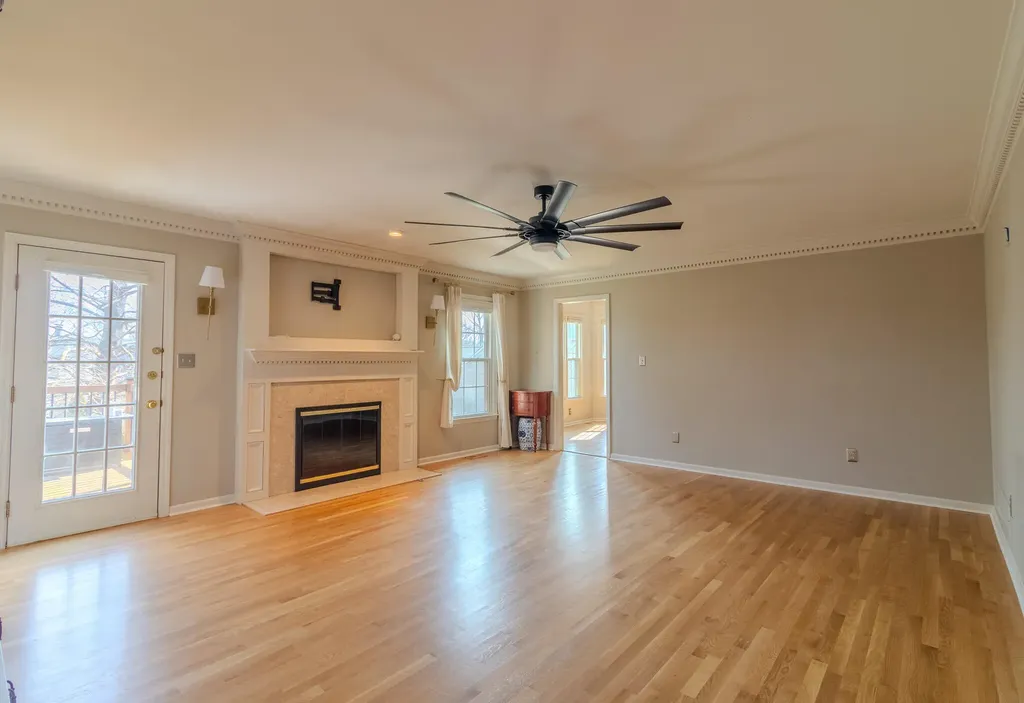 521 Ridgewater Court Lexington KY 40515