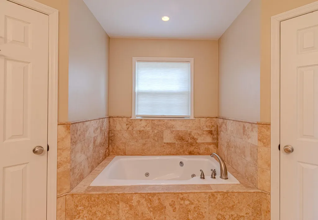 521 Ridgewater Court Lexington KY 40515