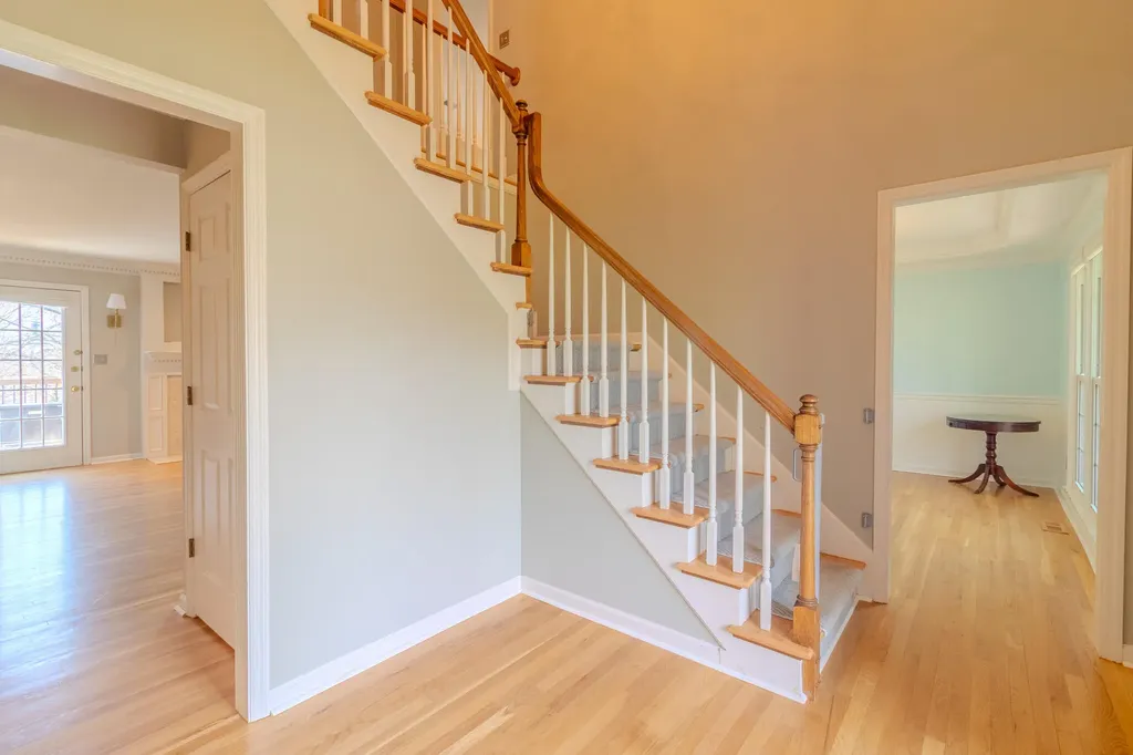 521 Ridgewater Court Lexington KY 40515