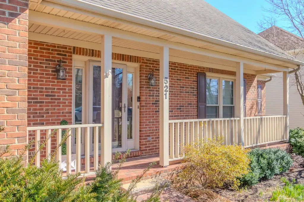 521 Ridgewater Court Lexington KY 40515