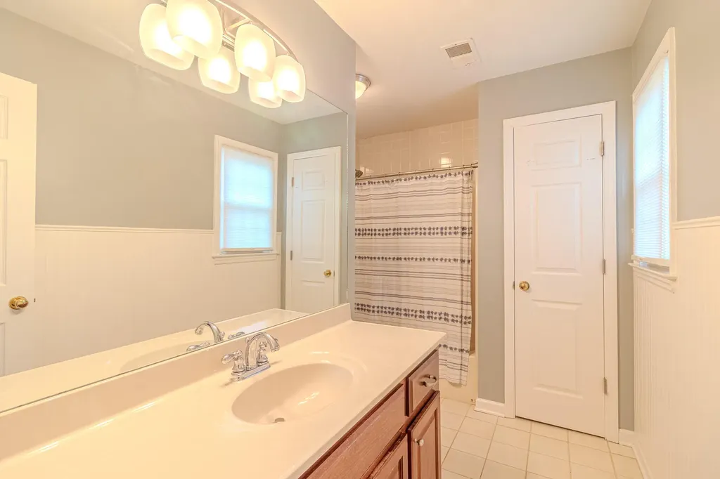 521 Ridgewater Court Lexington KY 40515