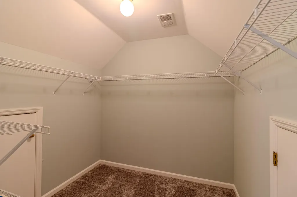 521 Ridgewater Court Lexington KY 40515