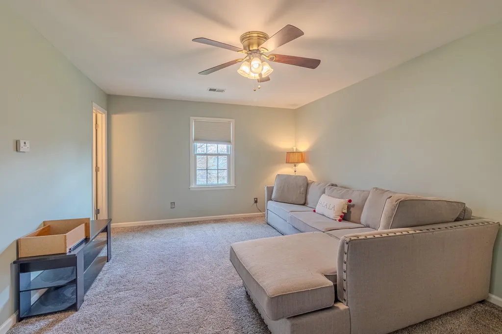 521 Ridgewater Court Lexington KY 40515