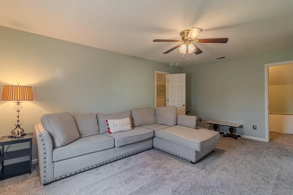 521 Ridgewater Court Lexington KY 40515