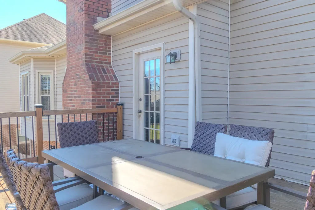 521 Ridgewater Court Lexington KY 40515
