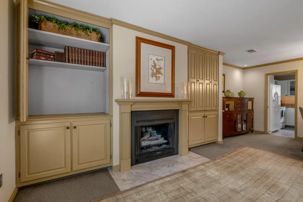 1 Mentelle Park Lexington KY 40502