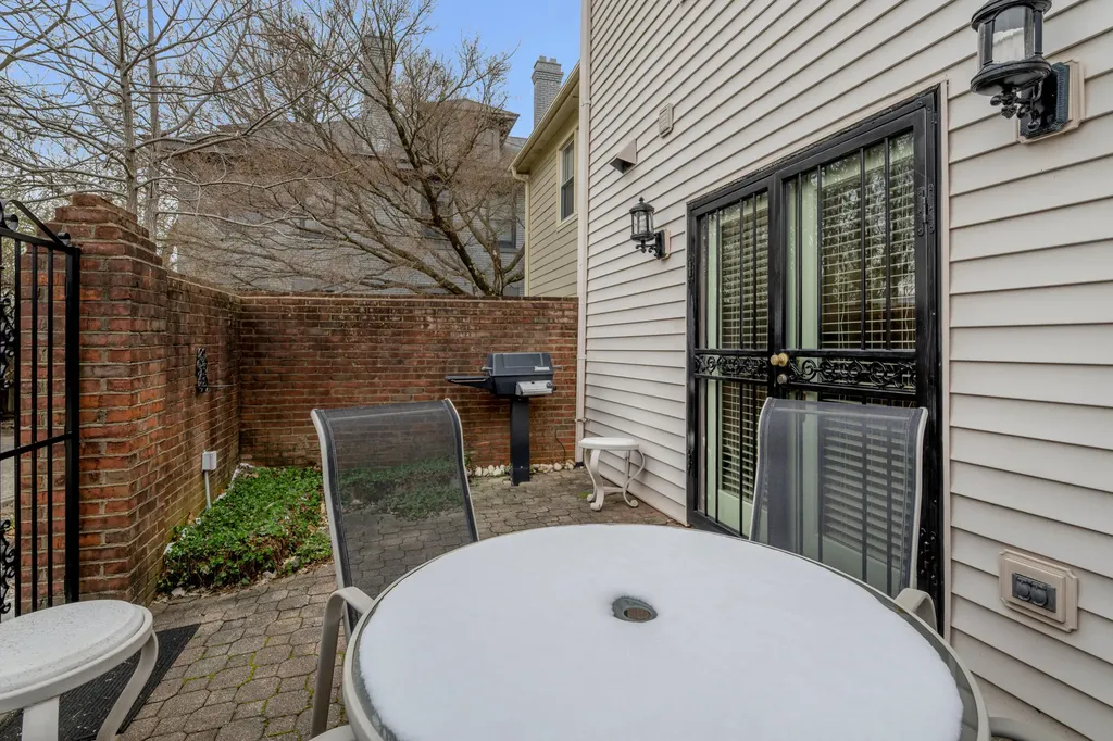 1 Mentelle Park Lexington KY 40502