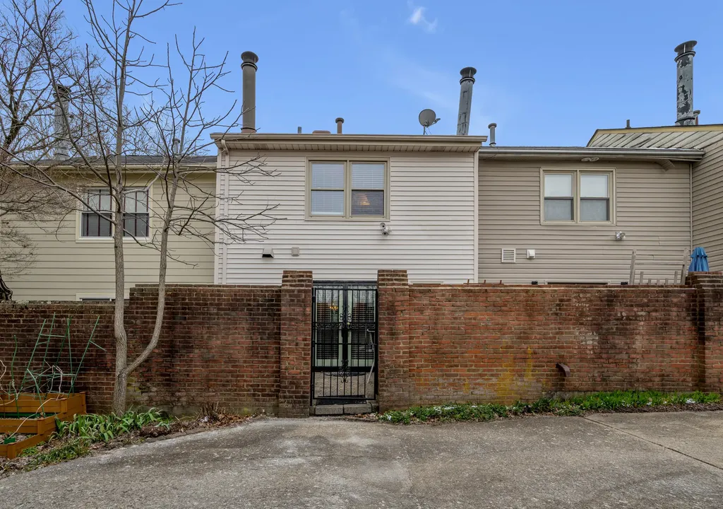 1 Mentelle Park Lexington KY 40502