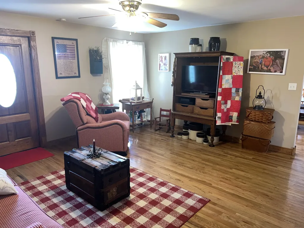 7295 NW Energy Road Ewing KY 41039