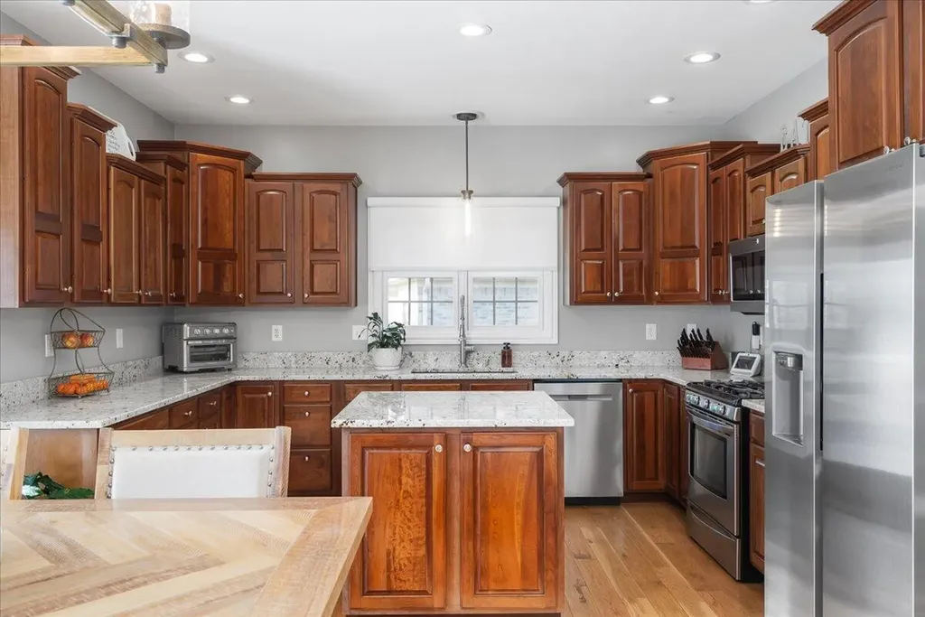 129 Birkdale Drive Georgetown KY 40324