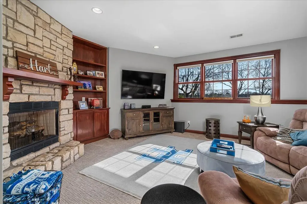 129 Birkdale Drive Georgetown KY 40324