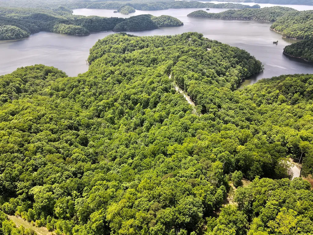 132 Sandstone Point Trail Monticello KY 42633