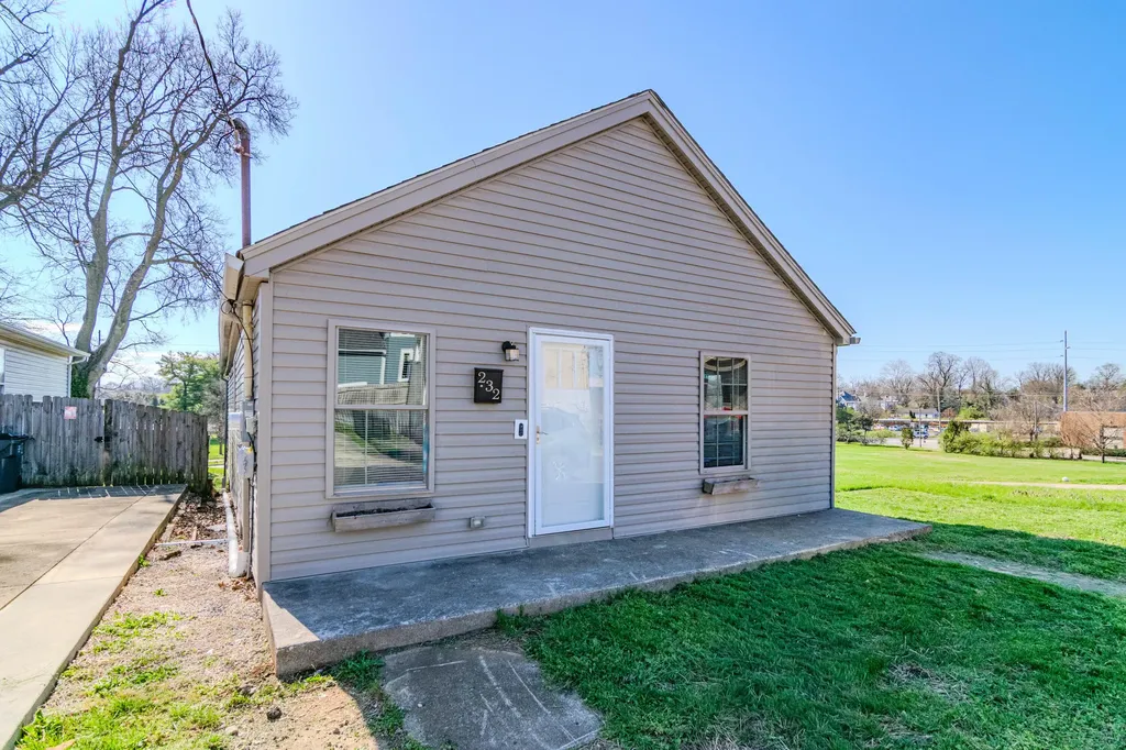 232 Warnock Street Lexington KY 40508