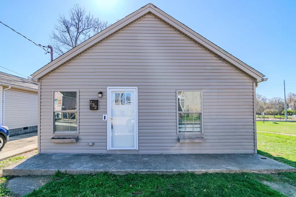232 Warnock Street Lexington KY 40508