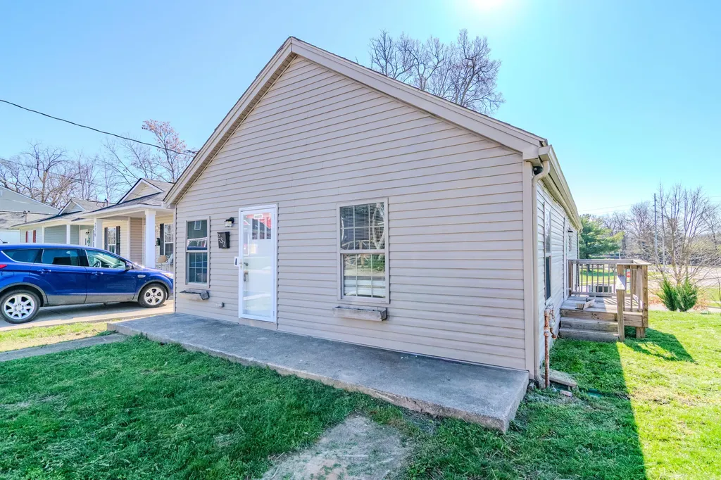 232 Warnock Street Lexington KY 40508
