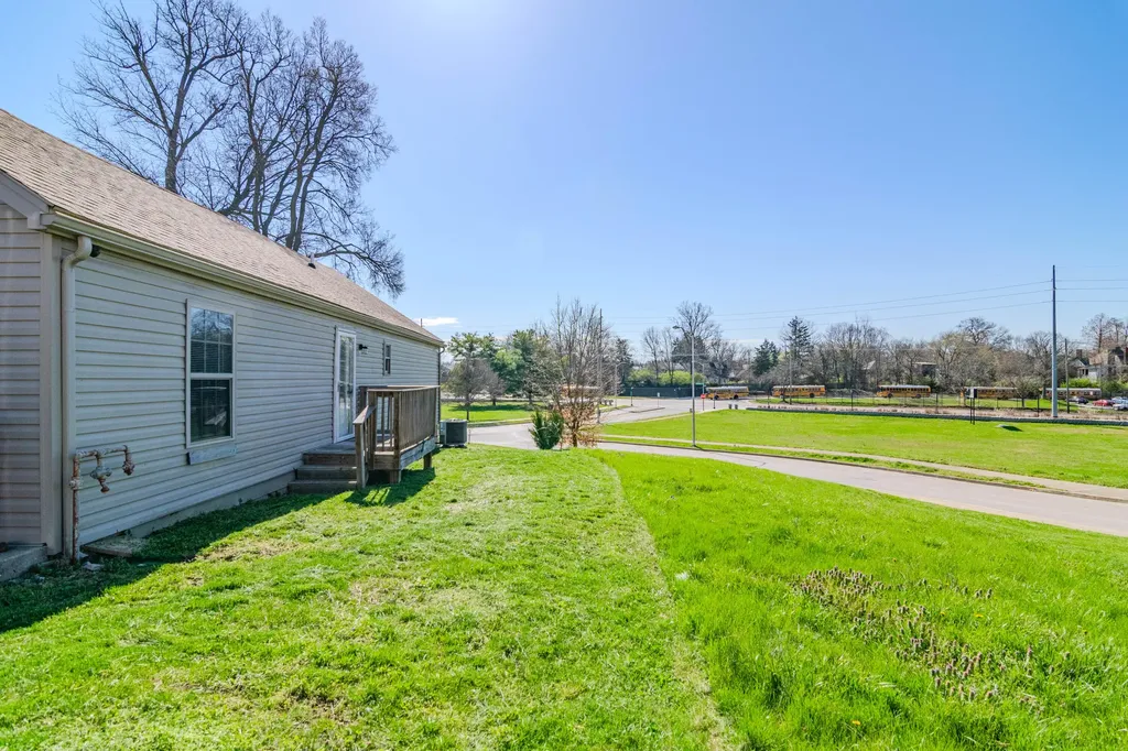 232 Warnock Street Lexington KY 40508