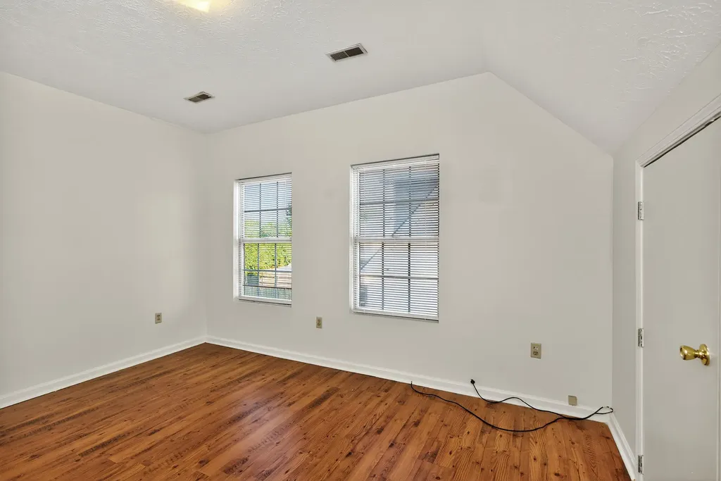 220 Tanbark Drive Georgetown KY 40324
