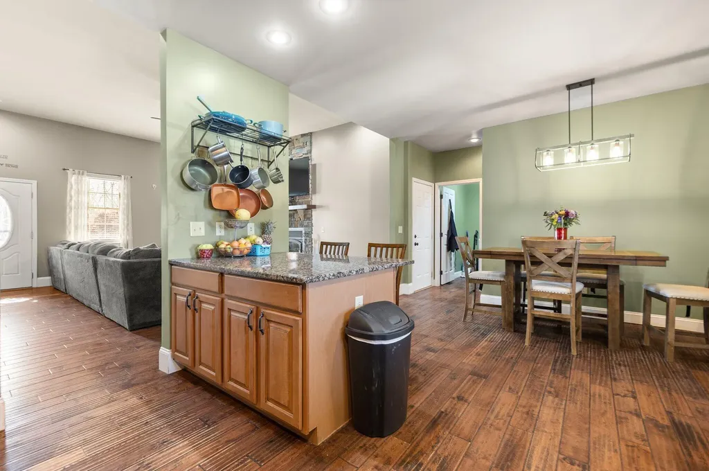 88 Hawkins Lane Clay City KY 40312